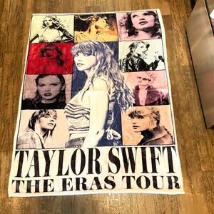 Taylor Swift “The Eras Tour” Soft Fleece 50x40 Fleece Throw Blanket. Excellent C